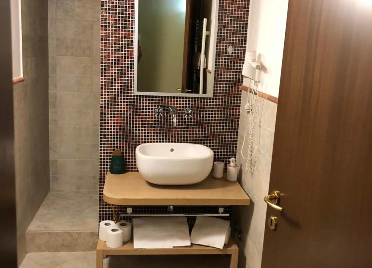 Bergamo Easy Airport Residence Pvt Parking 0*,  Włochy