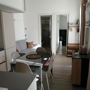 Stefania's Corner, In Apartament