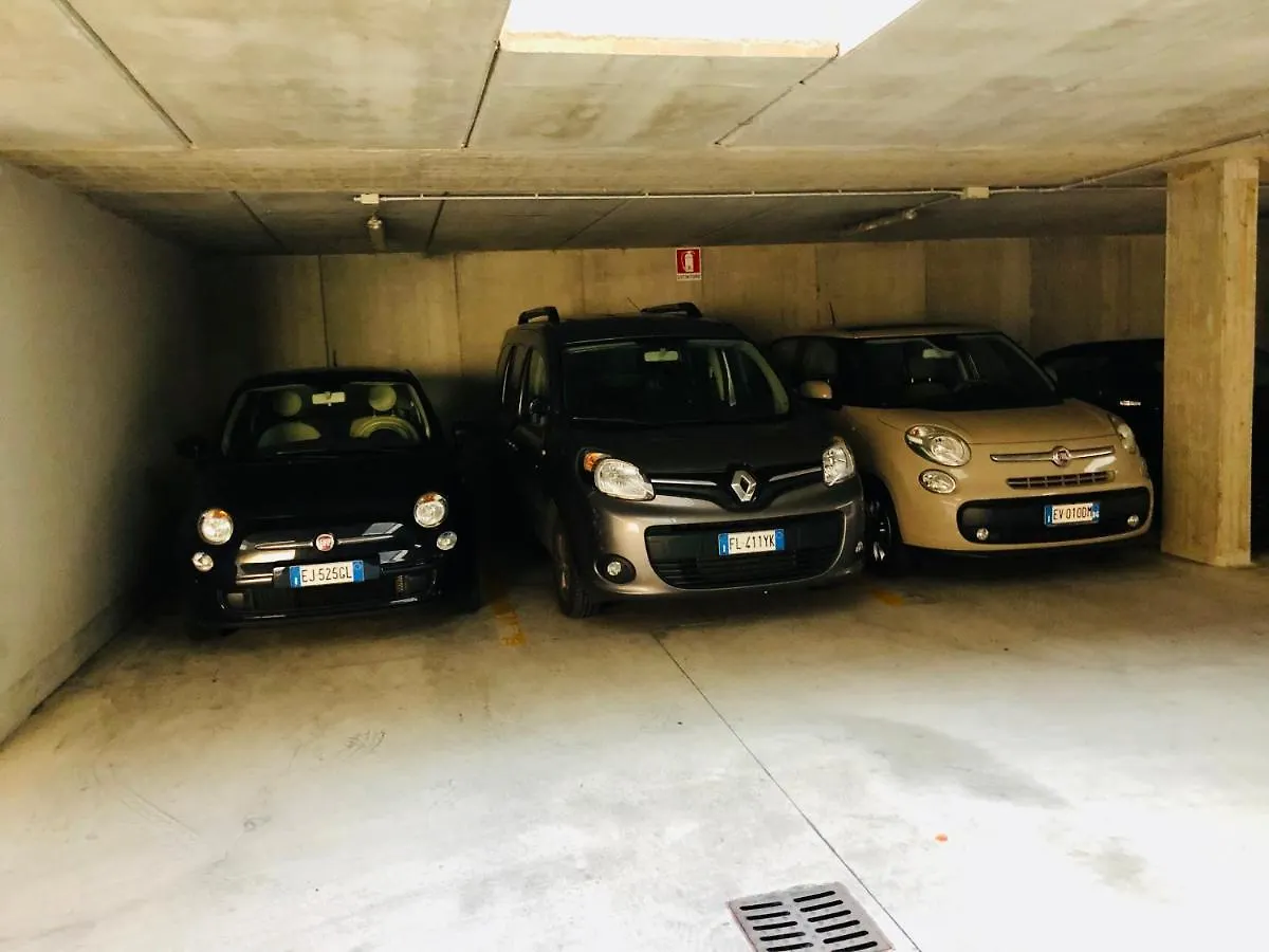 Apartment Bergamo Easy Airport Residence Pvt Parking