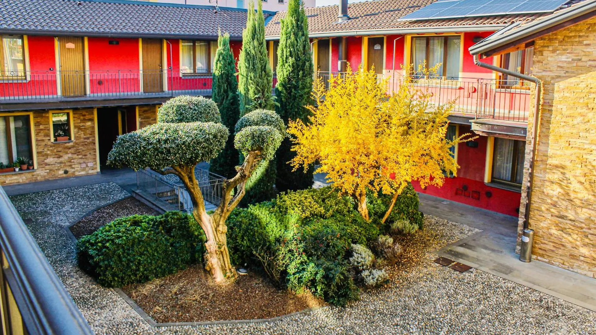 Bergamo Easy Airport Residence Pvt Parking 0*,  Italy