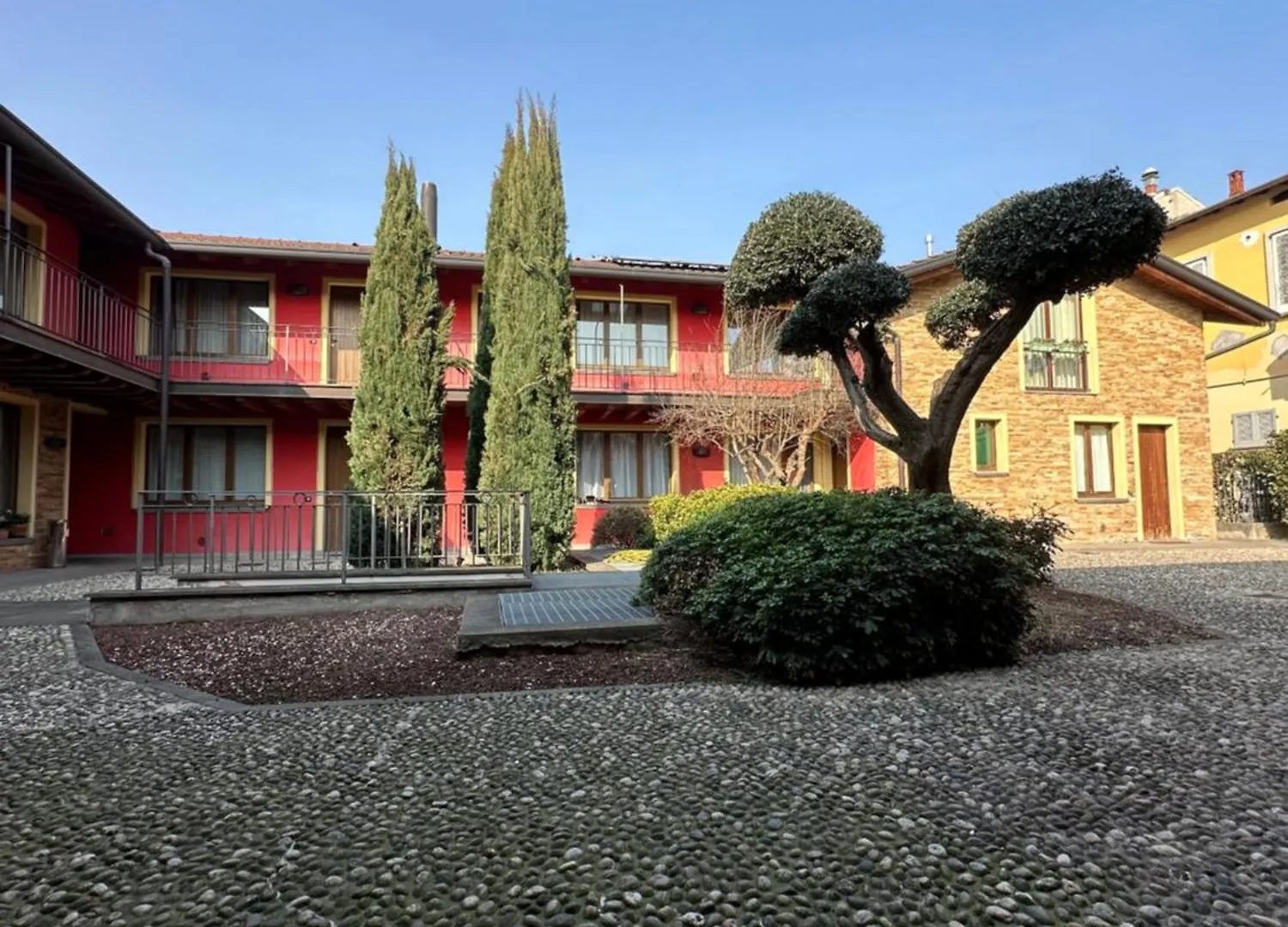 Bergamo Easy Airport Residence Pvt Parking Apartment